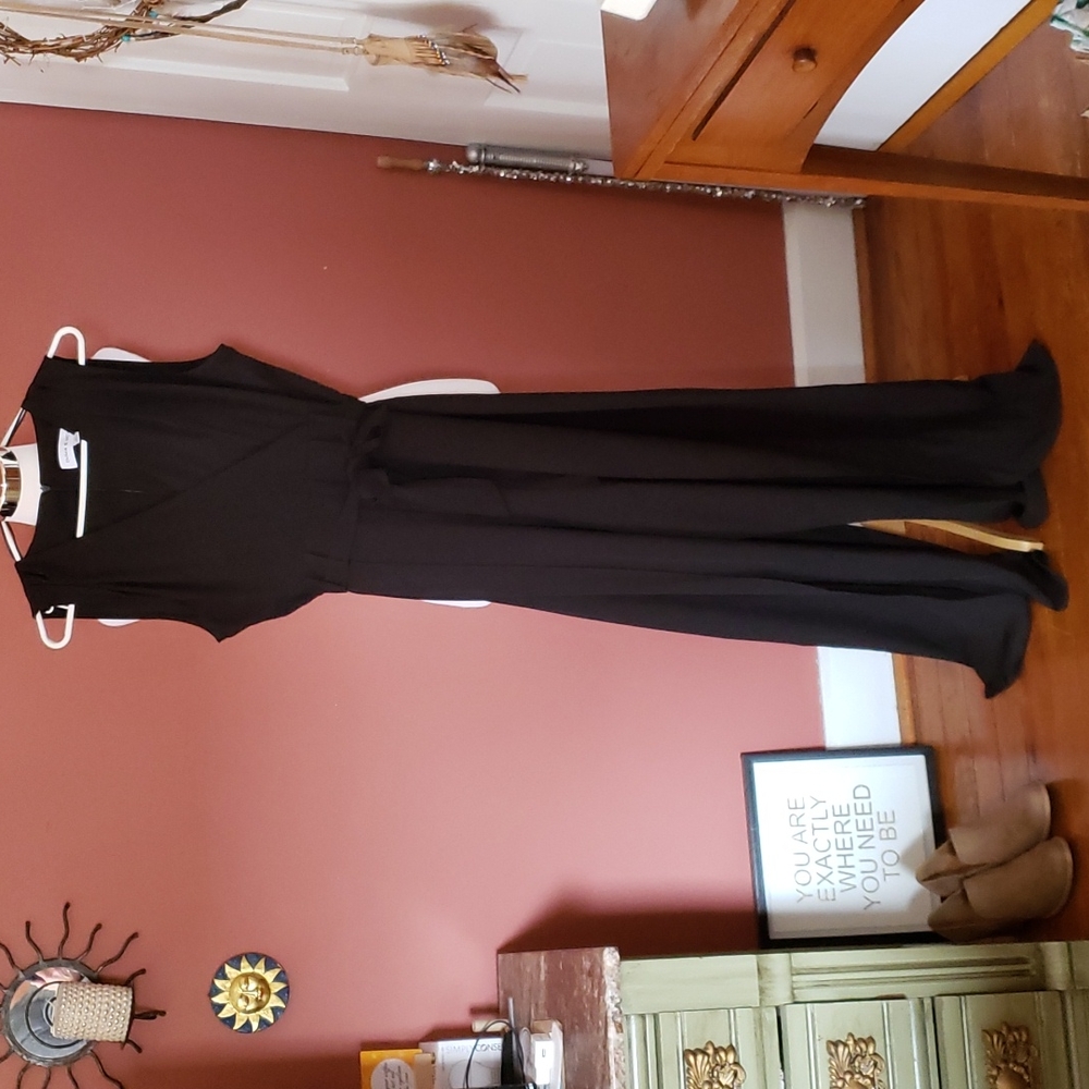 Emma & Michele Black, Sleeveless Jumpsuit, Size 14.